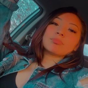 Meet your Posher, Jacqueline